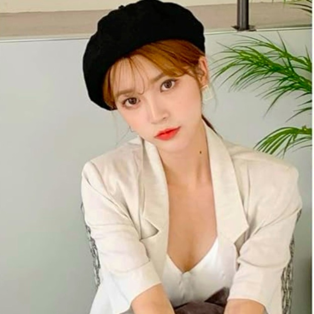 Black Beret Summer French. New.